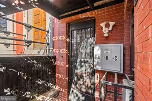 812 E St SE, Washington, DC 20003 - Photo 25