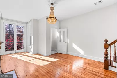 812 E Street SE, Washington, DC 20003 - Photo 5