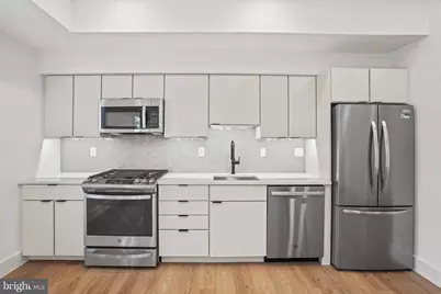 716 L Street SE #403, Washington, DC 20003 - Photo 3