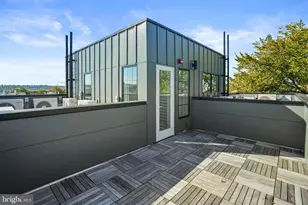 716 L St SE, Washington, DC 20003 - Photo 15