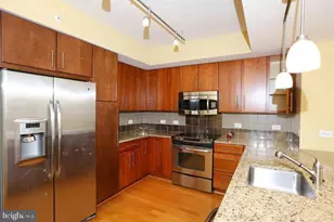 1025 1st St SE, Washington, DC 20003 - Photo 3