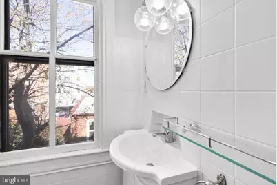 812 E Street SE, Washington, DC 20003 - Photo 15