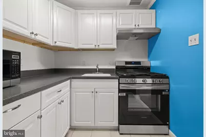 4555 Macarthur Boulevard NW #202, Washington, DC 20007 - Photo 9