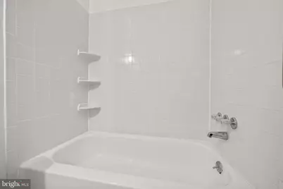 4555 Macarthur Boulevard NW #202, Washington, DC 20007 - Photo 19