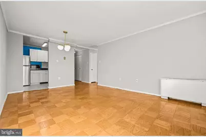 4555 Macarthur Boulevard NW #202, Washington, DC 20007 - Photo 3