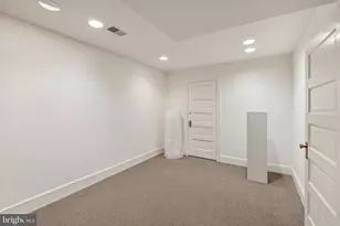 2012 R St NW, Washington, DC 20009 - Photo 19