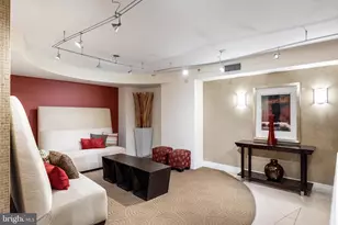 915 E St NW, Washington, DC 20004 - Photo 31