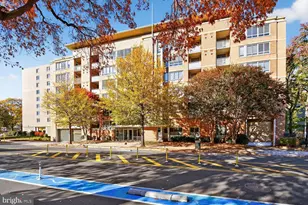 355 I Street SW, Washington, DC 20024 - Photo 1