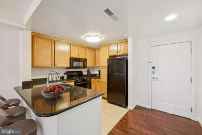 355 I Street SW #410, Washington, DC 20024 - Photo 5