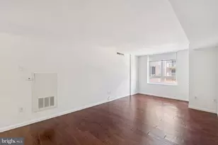 355 I Street SW, Washington, DC 20024 - Photo 13