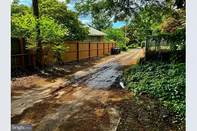 8028 Eastern Avenue NW, Washington, DC 20012 - Photo 13