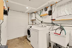 215 Hawaii Ave NE, Washington, DC 20011 - Photo 43