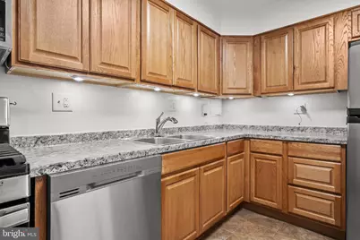 700 7th Street SW #110, Washington, DC 20024 - Photo 11