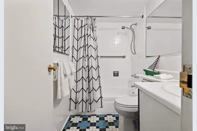 700 7th Street SW #110, Washington, DC 20024 - Photo 15