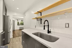 215 Hawaii Ave NE, Washington, DC 20011 - Photo 19