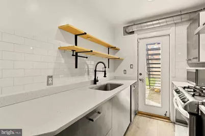 215 Hawaii Avenue NE, Washington, DC 20011 - Photo 17