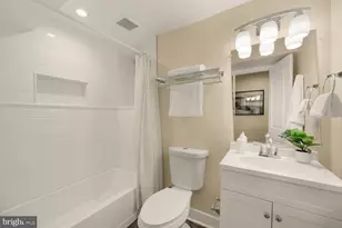 1010 K St NE, Washington, DC 20002 - Photo 39