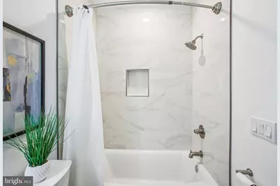 1704 Independence Avenue SE, Washington, DC 20003 - Photo 25