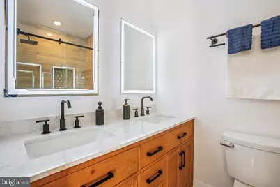 1704 Independence Avenue SE, Washington, DC 20003 - Photo 21