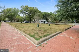 1704 Independence Ave SE, Washington, DC 20003 - Photo 43