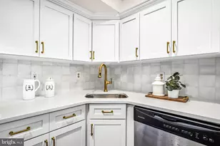 516 4th St NE, Washington, DC 20002 - Photo 5