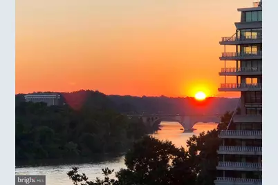 2500 Virginia Ave NW #714, Washington, DC 20037 - Photo 3