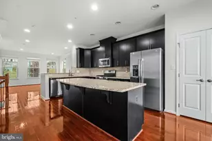 3139 Fort Lincoln Dr NE, Washington, DC 20018 - Photo 9