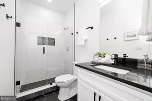 750 19th St NE, Washington, DC 20002 - Photo 11