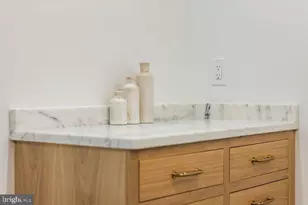 2460 Ontario Rd NW, Washington, DC 20009 - Photo 47