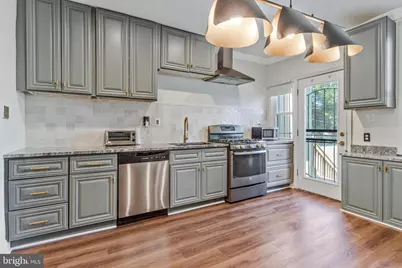 1423 Holbrook Street NE, Washington, DC 20002 - Photo 5