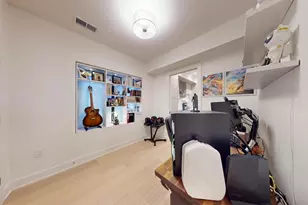 2642 39th St NW, Washington, DC 20007 - Photo 9