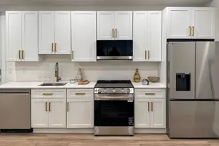 2105 M St NE, Washington, DC 20002 - Photo 5