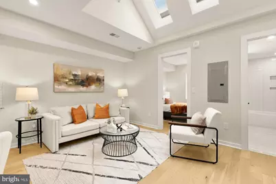 2606 41st Street NW #FIVE, Washington, DC 20007 - Photo 3