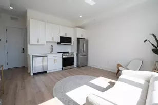 2105 M St NE, Washington, DC 20002 - Photo 3