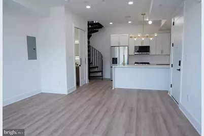 2105 M Street NE #12, Washington, DC 20002 - Photo 5