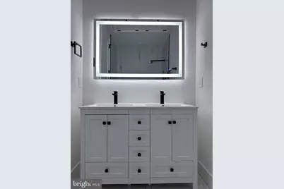 2105 M Street NE #12, Washington, DC 20002 - Photo 11