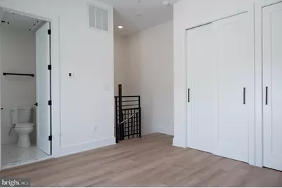 2105 M Street NE #12, Washington, DC 20002 - Photo 5