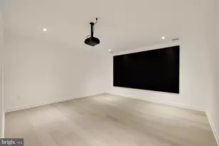 329 8th St NE, Washington, DC 20002 - Photo 43