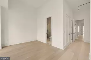 329 8th St NE, Washington, DC 20002 - Photo 31