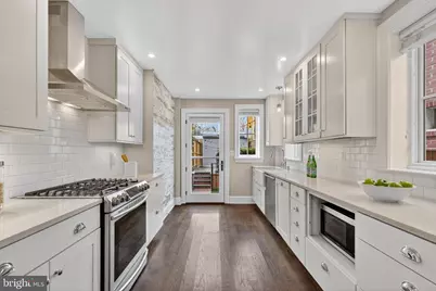 114 4th Street NE, Washington, DC 20002 - Photo 9