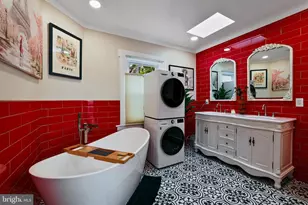 1215 33rd St NW, Washington, DC 20007 - Photo 17