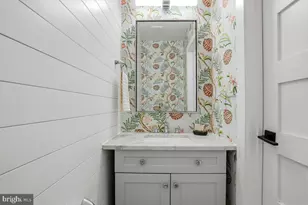 750 13th St SE, Washington, DC 20003 - Photo 13