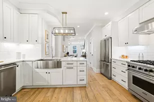 750 13th St SE, Washington, DC 20003 - Photo 17