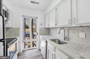 3085 Hawthorne Dr NE, Washington, DC 20017 - Photo 3