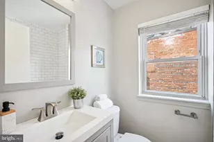 325 17th St SE, Washington, DC 20003 - Photo 7