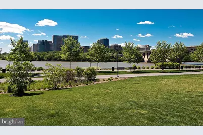 1080 Wisconsin Avenue NW #305, Washington, DC 20007 - Photo 25