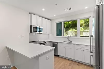 3016 Dumbarton NW #102, Washington, DC 20007 - Photo 17