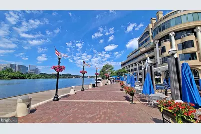 3030 K Street NW #204, Washington, DC 20007 - Photo 31