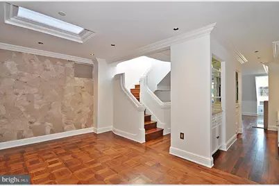 3030 K Street NW #204, Washington, DC 20007 - Photo 5