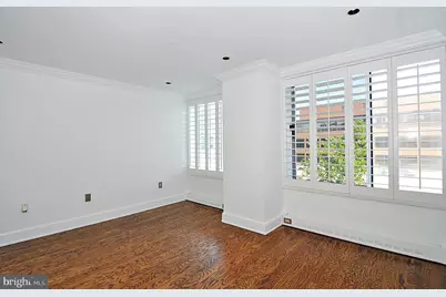 3030 K Street NW #204, Washington, DC 20007 - Photo 19